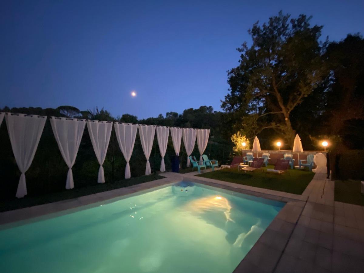 Bed and Breakfast La Vie Est Belle En Provence Tourves Exterior foto