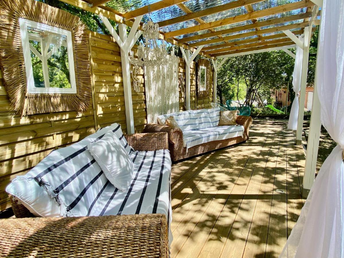 Bed and Breakfast La Vie Est Belle En Provence Tourves Exterior foto